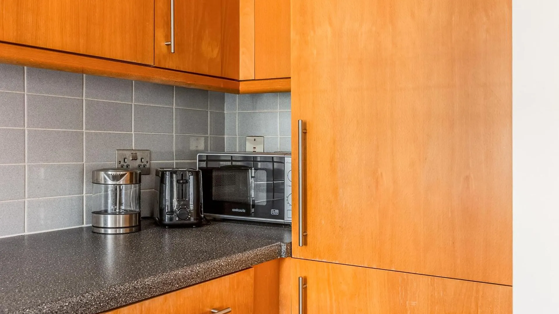 Apartment Central 1Br Apt, City Of London, 2Min Aldgate Tube